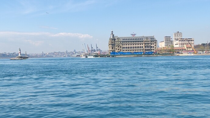 Şu an bulunduğunuz yerden anlık fotoğraf atar mısınız, nerdesiniz?