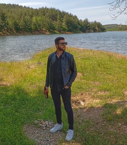 Hangisi daha fotojenik duruyor, kamera karşısında daha iyi çıkan seçenek hangisi?