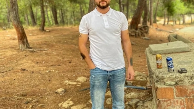 Hangisi daha fotojenik duruyor, kamera karşısında daha iyi çıkan seçenek hangisi?