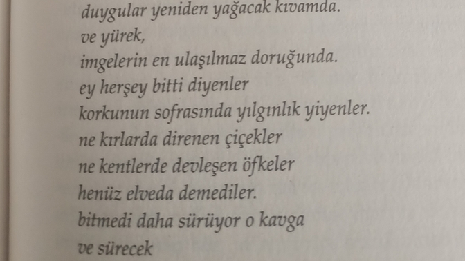 Şiir sever misiniz? Hoşunuza giden bir şiiri paylaşır mısınız?
