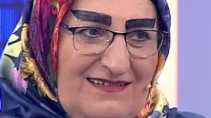 Hayatınızda böyle bir kaş gördünüz mü?