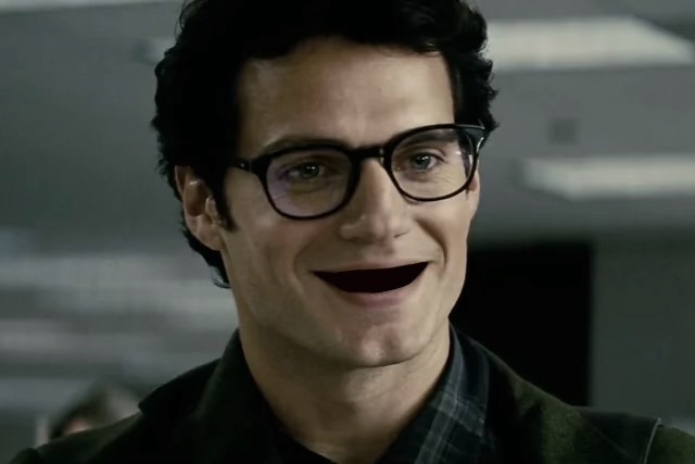 Henry Cavill gerçekten yakışıklı mı yoksa sadece karizmatik mi?