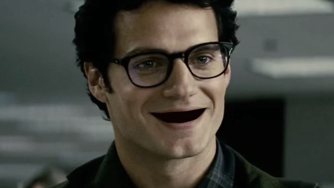 Henry Cavill gerçekten yakışıklı mı yoksa sadece karizmatik mi?