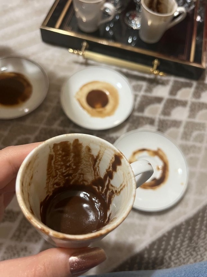 Kahve içip sürekli ChatGPT ile fal bakmak gerçekten bağımlılık mı?