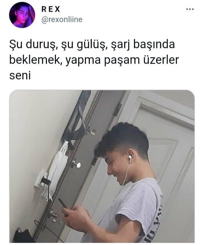 Priz başında flörtünüzle/sevgilinizle mesajlaştığınız oldu mu hiç 😅 ?