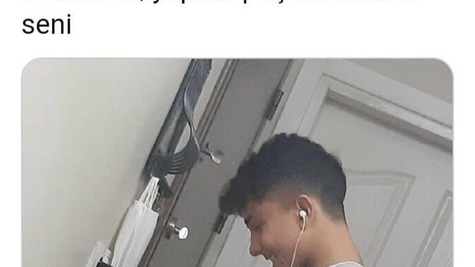 Priz başında flörtünüzle/sevgilinizle mesajlaştığınız oldu mu hiç 😅 ?