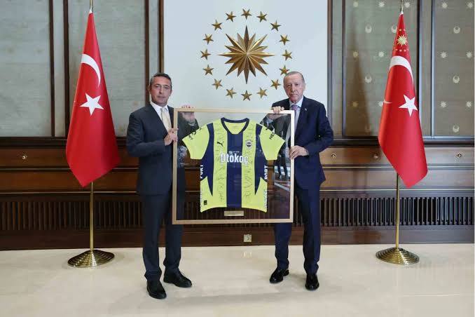 Galatasarayın planladigi bu koreografi sizce de fazla yalamalik degil mi?