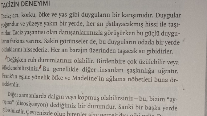 Kitap okuyorum canlar, siz şu an neler yapıyorsunuz?