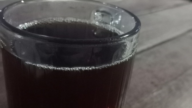 Çay içmeyi seviyor musunuz hangi bardakla içmeyi seversiniz?