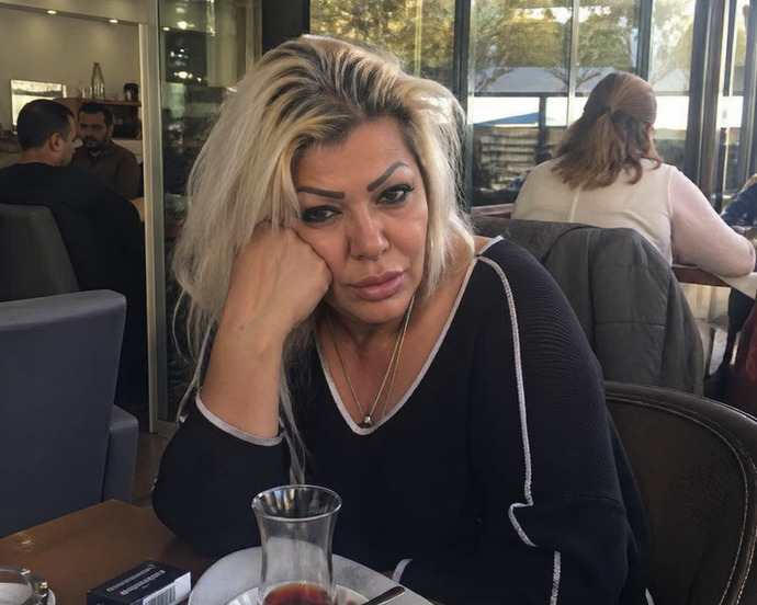 Ciddi dusunen amaci farkli olmayan anlayisli efendi oturmasini kalkmasini bilen olgun bir erkek var midir?