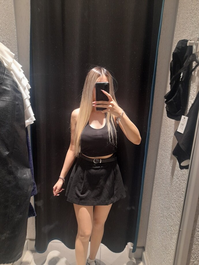 Hangi etek daha şık durur, hangisini alsam sizce daha iyi olur?