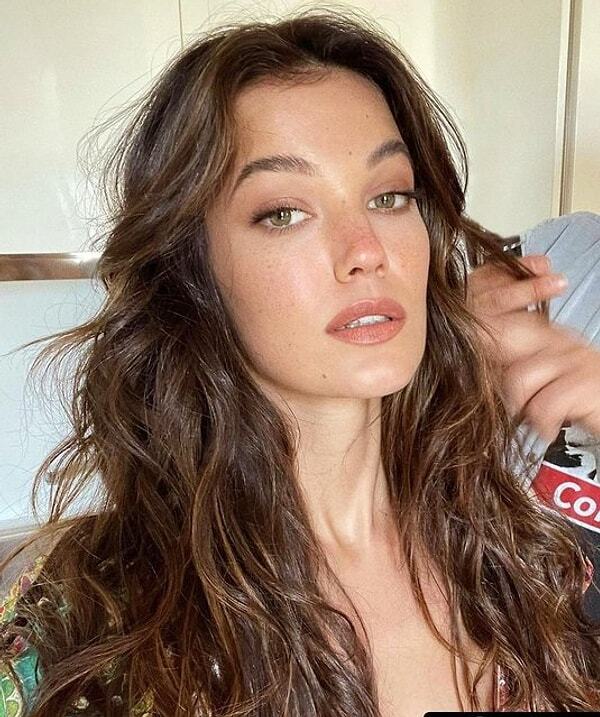 Hande Erçel mi Pınar Deniz mi daha güzel?