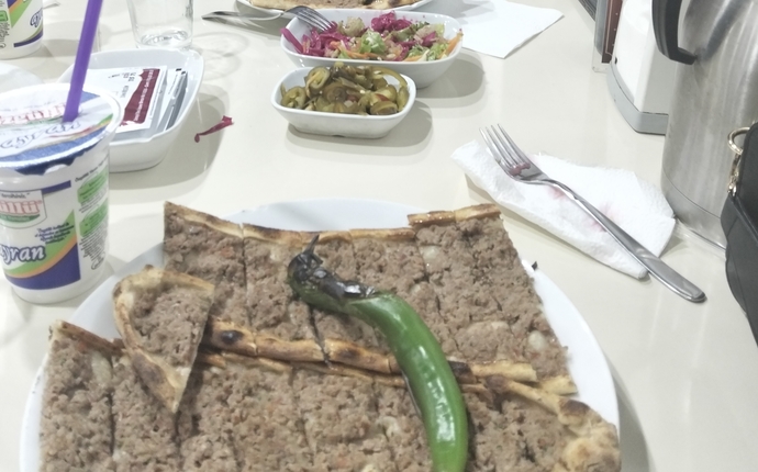 Kıymalı pide sever misiniz?