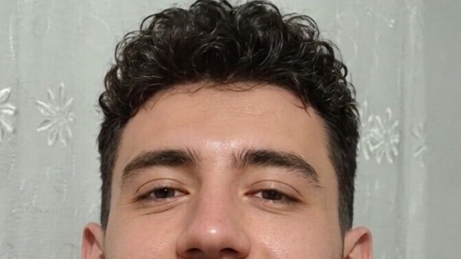 Yapay zeka bana böyle birini eşleşme olarak verdi, bu tipli biriyle birlikte olur muydunuz?