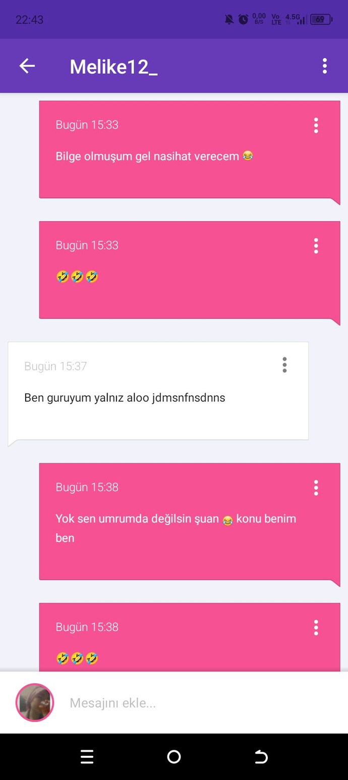 Sohbet kutunuz renkli mı renksiz mi?