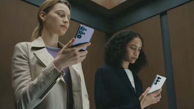 İş yerinde telefon ekranımı gizlice izleyenlere karşı ne çözüm bulabilirim?