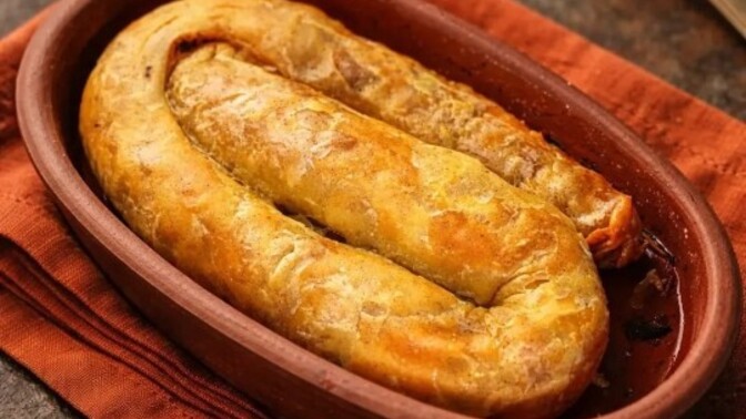 Güne güzel bir börek ile başlarmısın?