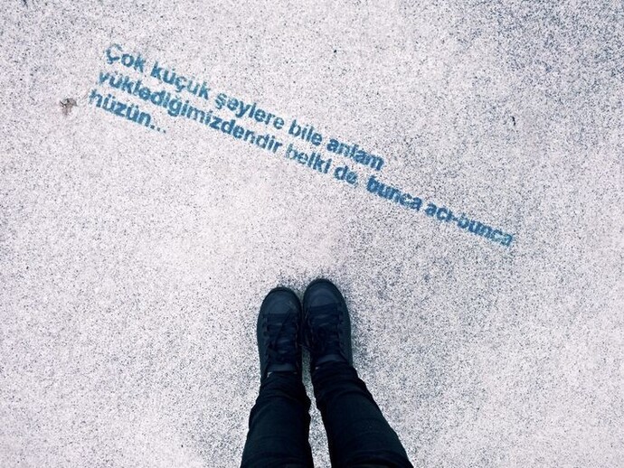 Herşeye bir anlam yüklermisin?