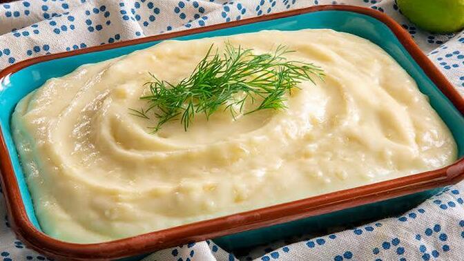 Patates püresi sade mi olur salçalı mı?
