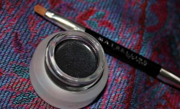 jel eyeliner