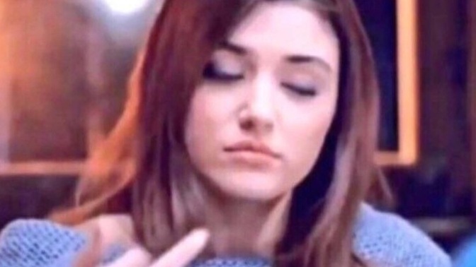 Hayatını her konuda kısıtlayan, aşırı kıskanç biriyle sevgili olunur mu?