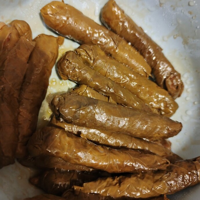 Ev yapımı yaprak sarma sever misiniz, kendi yaptığım sarmayı beğenir miydiniz?