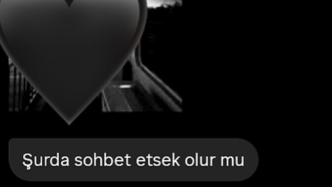 Bir anı romantik yapan şey yanındaki kişi mi, yoksa o ana yüklediğin anlam mı?