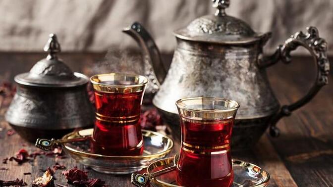 Çayı açık mı, demli mi içersin?