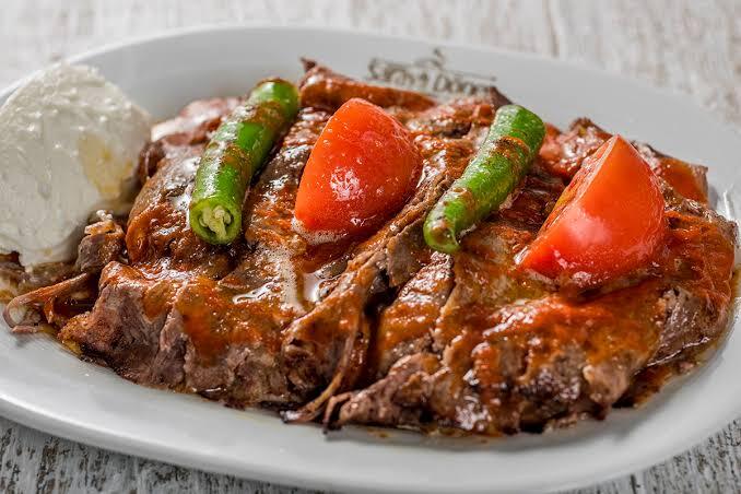 İskender mi pizza mı şu an olsa hangisini tercih ederdin?