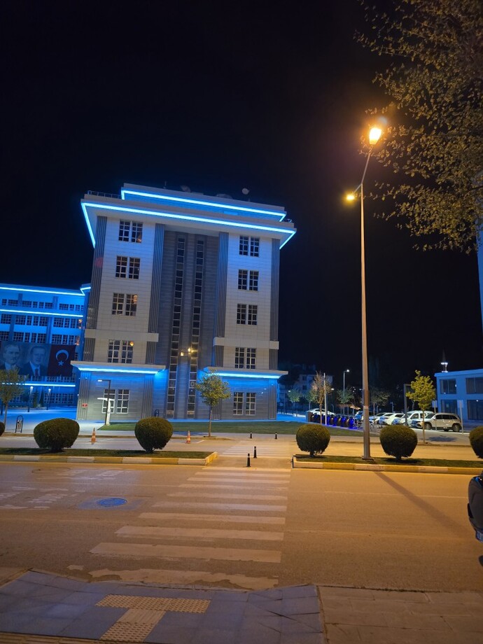 Telefonunuzun gece kamera performansı nasıl?