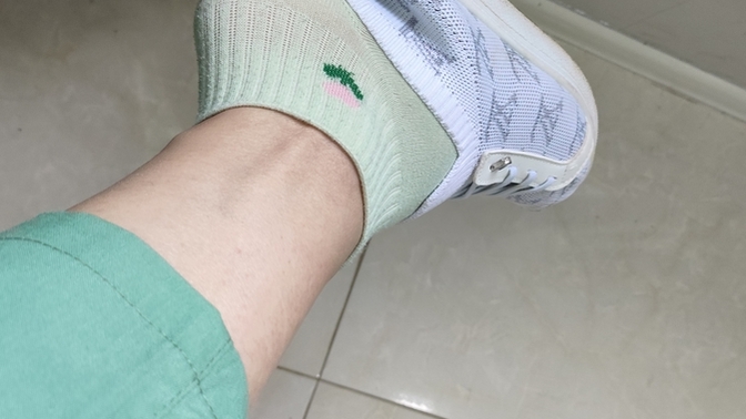 Çorapnan pantolon uyumlu olsun diye böyle bir kombin yaptım sizce bugün hayırlı bir kismet bula bilir miyim?