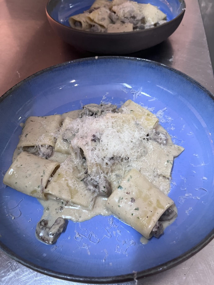 Mantarlı kremalı paccheri makarna sever misiniz?