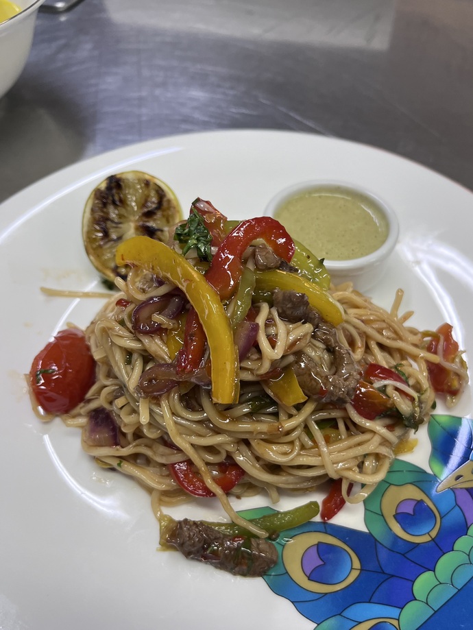 Etli sebzeli noodle sever misiniz?