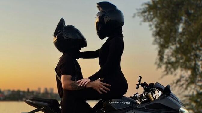 Motor kullanan birisinin sevgili yapması çok mu kolaydır?