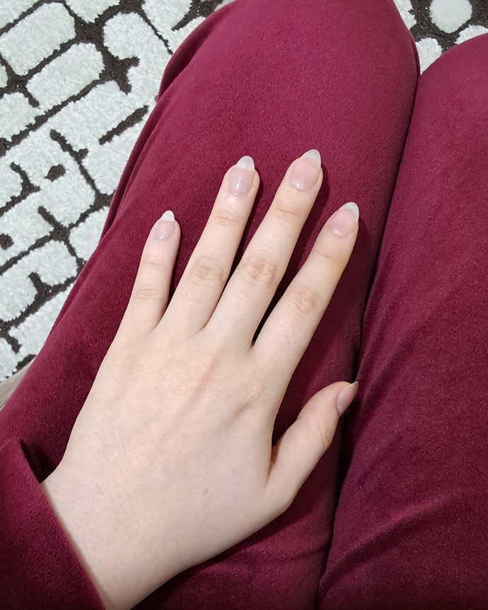 Tırnaklarım nasıl olmuş, ten rengim nasıl sizce?