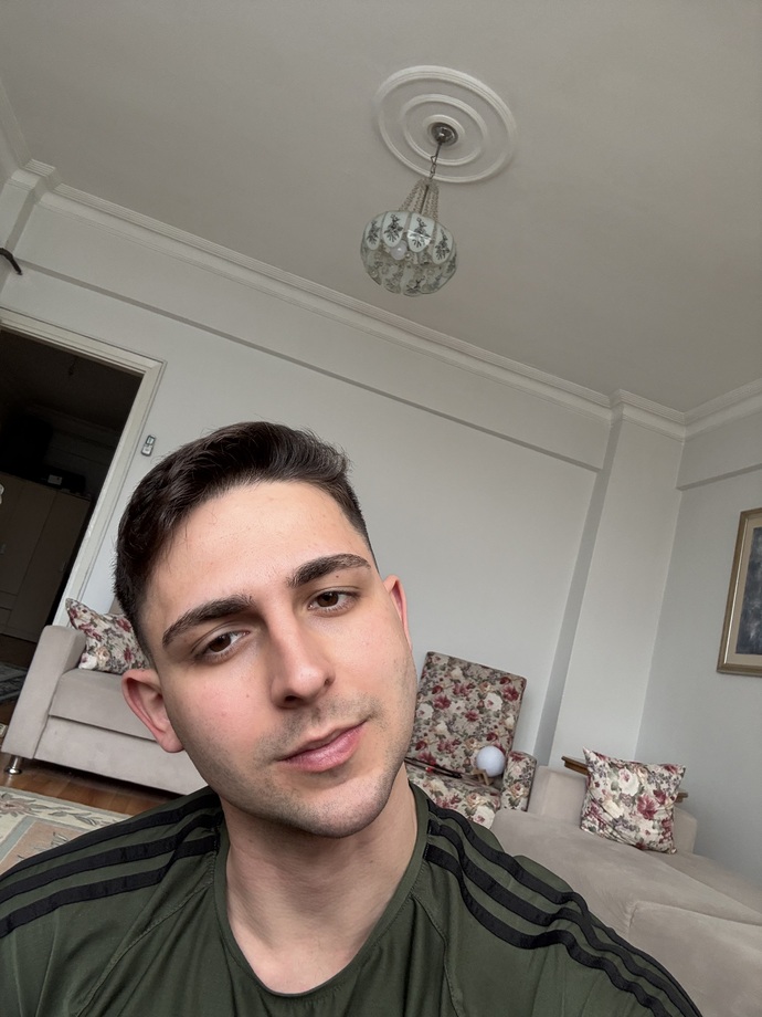 Sakallımı sakalsızmı boy 192 bu arada 😁?