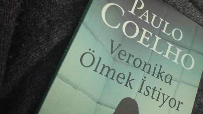 Ergenlik yaşlarınızda okuduğunuz o kitap hangisiydi?