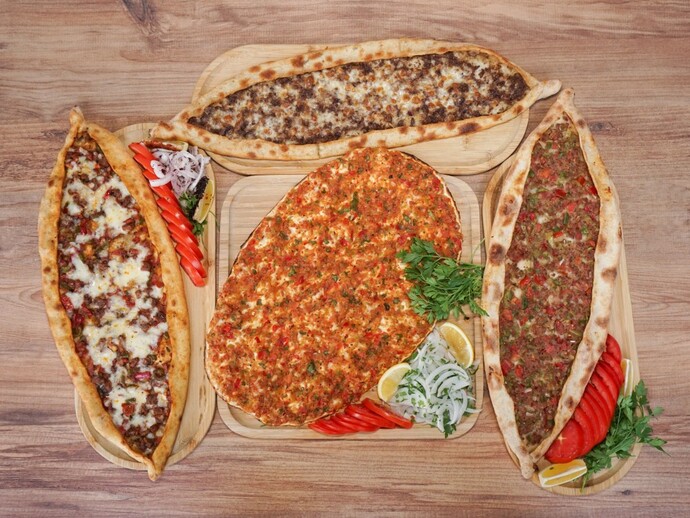 Dışarıdan En Çok Hangi Yemeği Yemeyi Seversiniz ?
