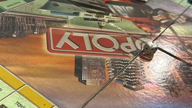Hiç bitmeyen Monopoly oyunu oynadınız mı?