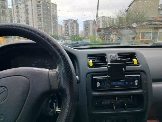 Ben o şarkıyı dinleyince kendimden geçiyorum dediğiniz bir şarkı var mı?