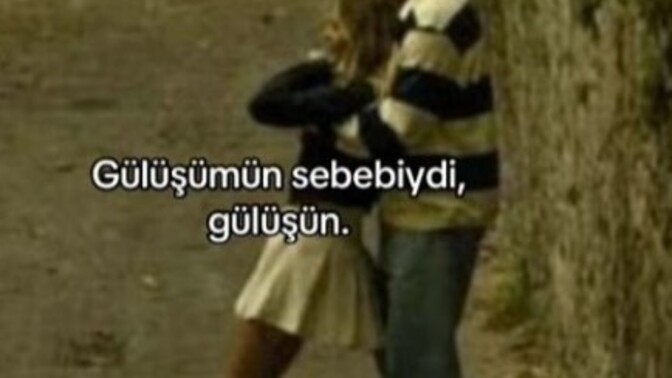 Gülüşünüze sebep olan biri var mı?