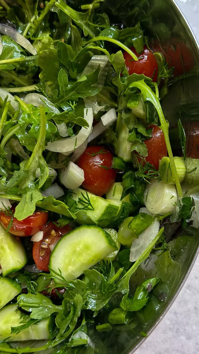 Salataya ayçiçeği yağı mı yoksa zeytinyağı mı koyarsınız?