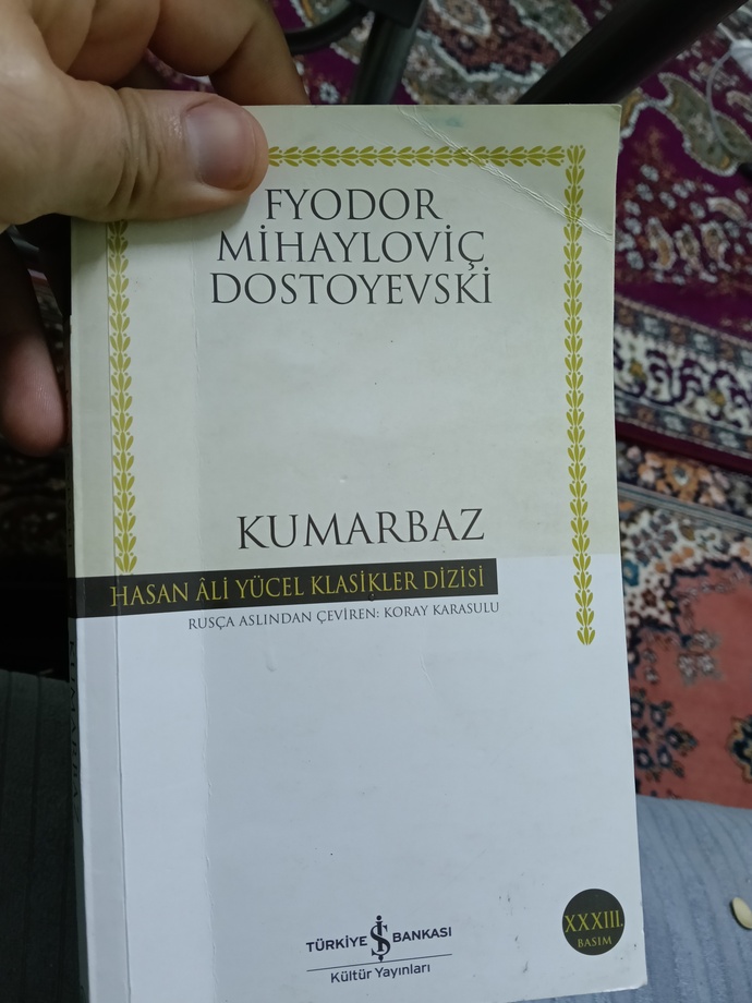 Kitap okuyor musunuz, en son hangi kitabı okudunuz ve önerirsiniz?