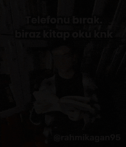 Sürekli yazan, arayan, rahatsız eden eski sevgiliniz olsa ne yapardınız?