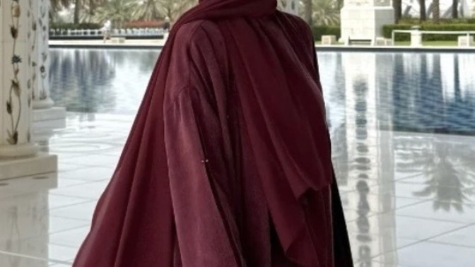 Arkadaşımın nikahında nikah şahidi olarak bu elbiseler uygun ve şık mı?
