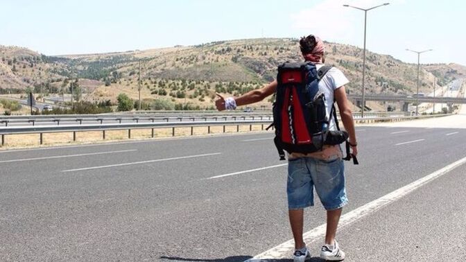 Hiç otostop çektiniz mi, veya çeken birisini aracınıza aldınız mı?