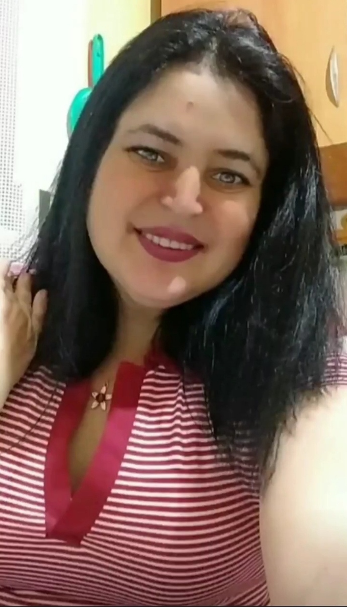 Bana yorumlarda bazen teyze diyorlar 😂 Allah aşkına ben teyze olacak yaştamıyımm?