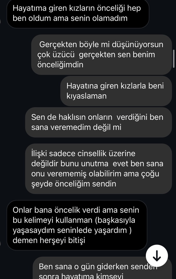 Eski sevgilinin gece 2de mesaj atıp hakaret etmesi normal mi, ne yapmalıyım?