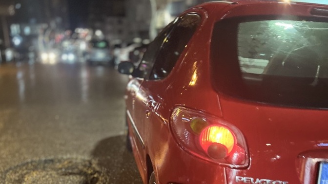 Arkanızdan konuşuyorlar mı?