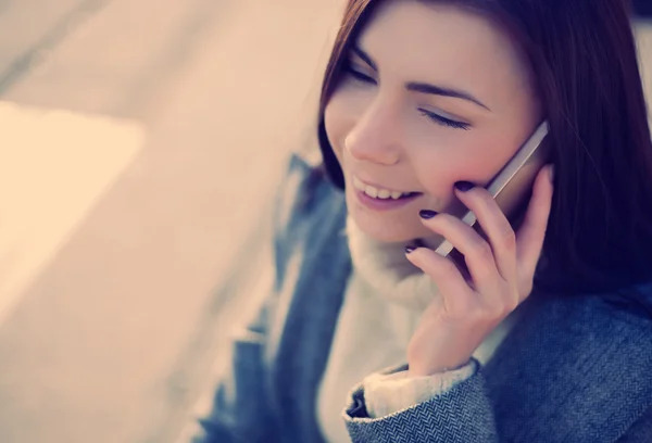 Yanınıza gelip, ‘Pardon, telefonunuzdan bir yeri arayabilir miyim?’ desem ne yaparsınız?